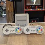 Nintendo Mini SNES Incl controllers Nette staat Met garantie, Spelcomputers en Games, Spelcomputers | Nintendo NES, Nintendo, Zo goed als nieuw
