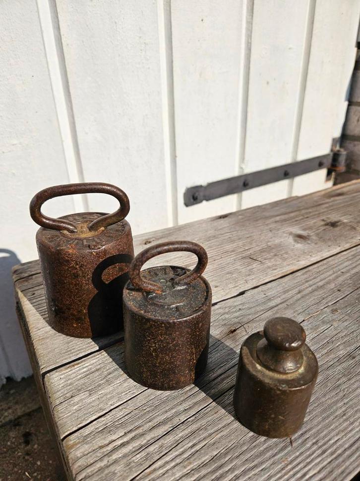 Set van 3 antieke gewichten: 2kg, 1kg, 500g, Antiek en Kunst, Antiek | Overige Antiek, Ophalen of Verzenden