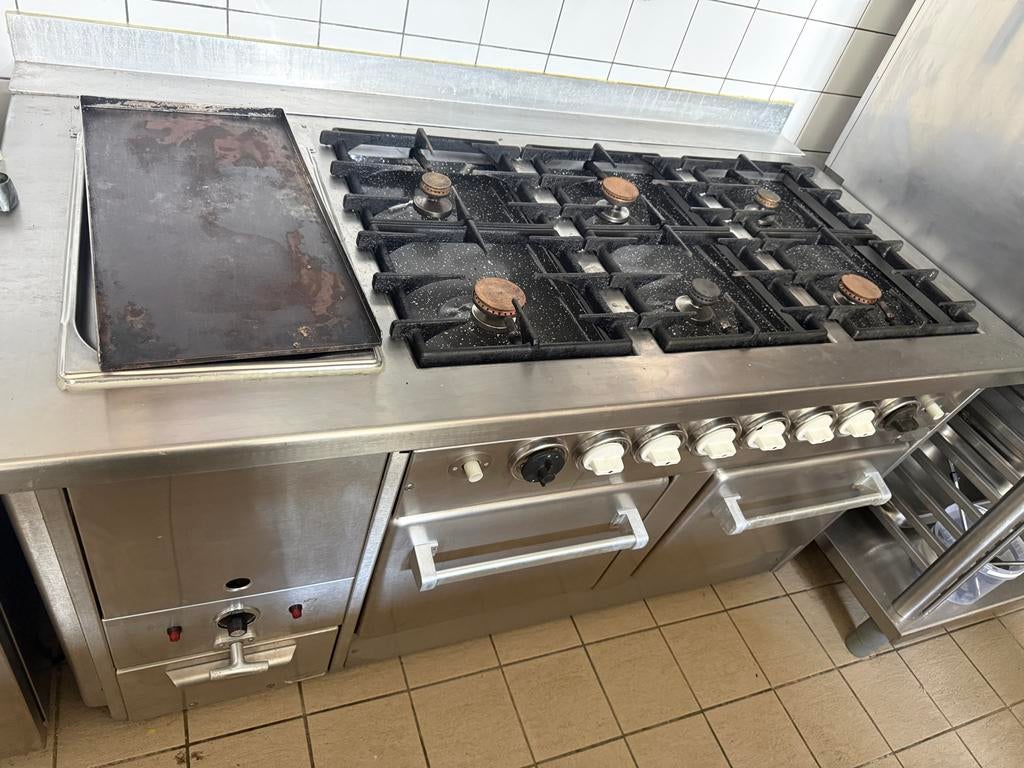 Groot fornuis met 6 gaspitten en bakplaat, Ophalen, Gebruikt, 60 cm of meer, Gas