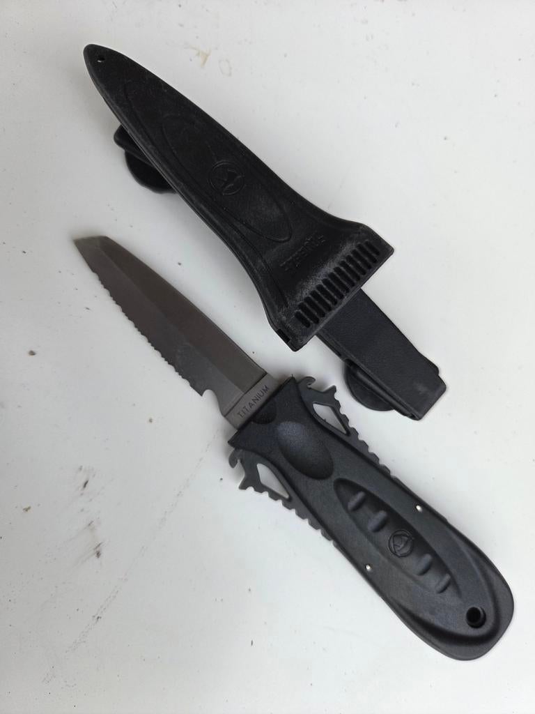 Duikmes aqualung titanium met schede, Watersport en Boten, Duiken, Ophalen of Verzenden, Nieuw