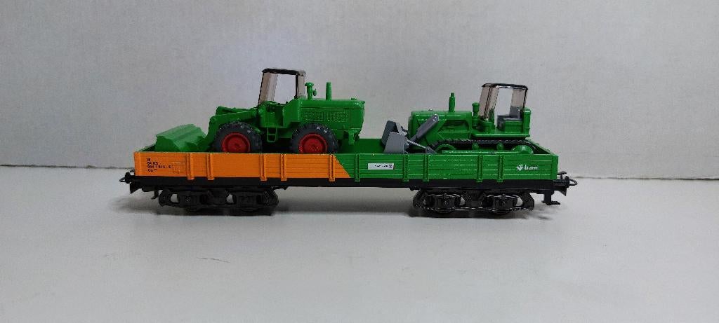 Bam Lage Bakwagon met een Shovel en Bulldozer (03), Hobby en Vrije tijd, Modeltreinen | H0, Wisselstroom, Wagon, Ophalen of Verzenden