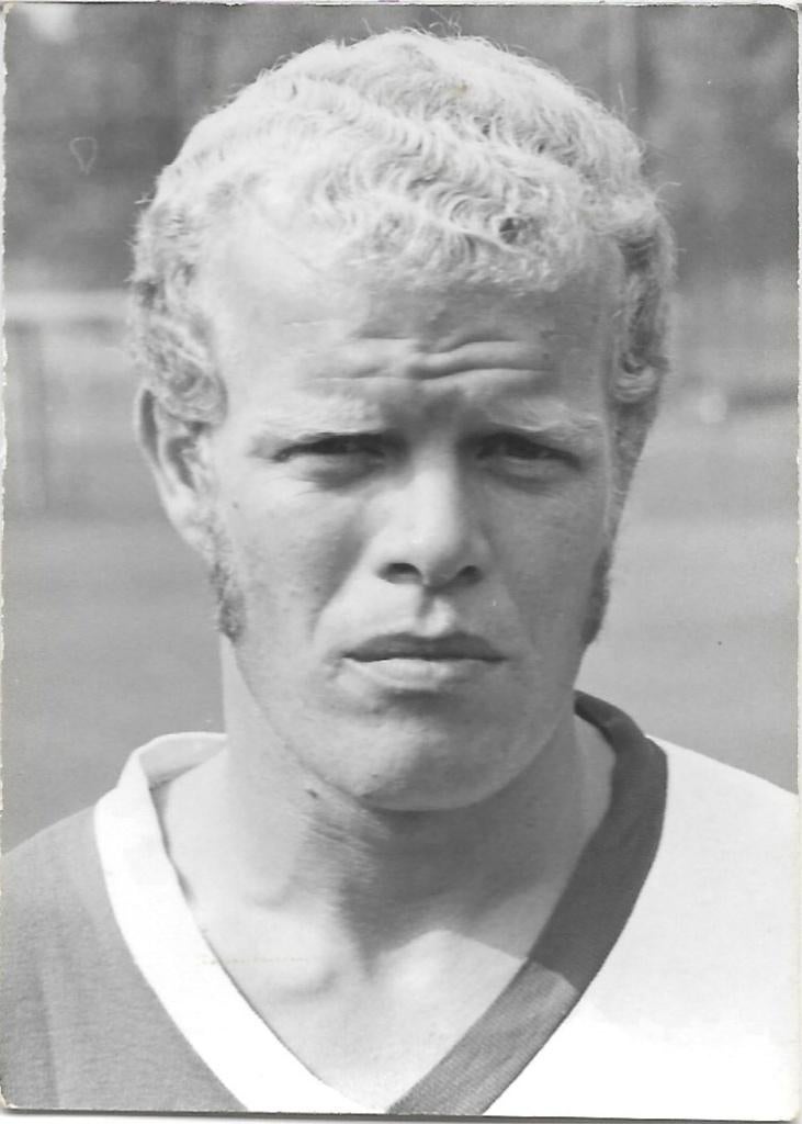 1962-1971 fotokaart klein - Piet Romeijn Feyenoord, Verzenden, Zo goed als nieuw, Feyenoord, Spelerskaart