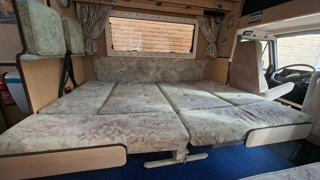 Caravans And Camping Chamail