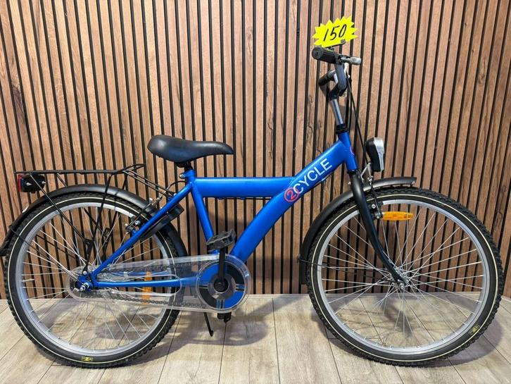 Zeer nette 2Cycle jongensfiets | Licht en slot, Fietsen en Brommers, Fietsen | Jongens, Zo goed als nieuw, 24 inch, Handrem