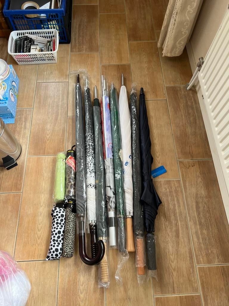 12x nieuwe paraplu’s met en zonder reclame, Ophalen, Zo goed als nieuw, Zwart