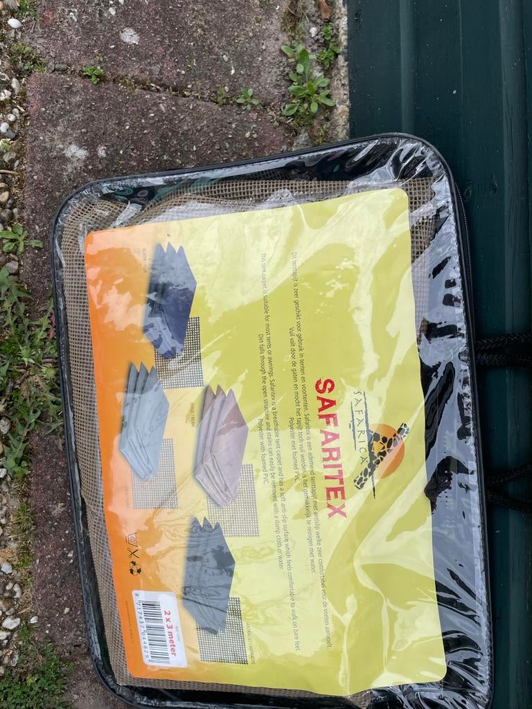 Tenttapijt beige 2 stuks 150x200cm, Ophalen, Zo goed als nieuw