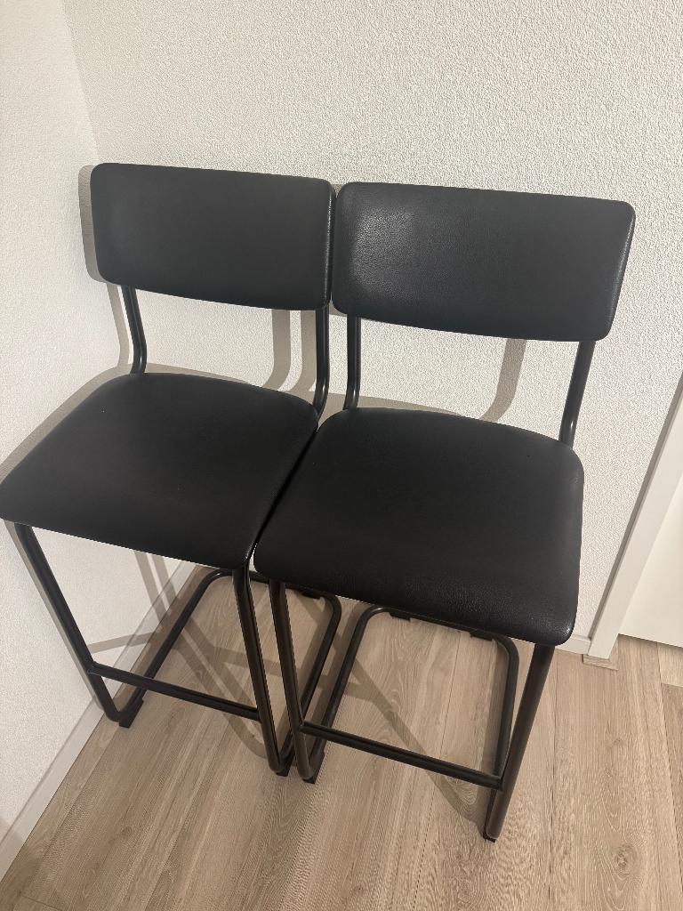 Bar chairs (x2) + wall mounted table, Ophalen, Twee, Zwart, Zo goed als nieuw