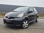 Toyota Aygo 1.0-12V Cool Apple Carplay-Navigatie-LM Velgen-A, Auto's, Voorwielaandrijving, Euro 5, Stof, Gebruikt