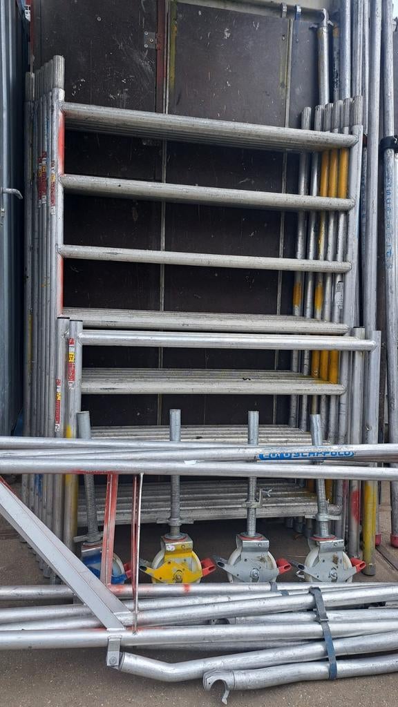 Te koop aluminium rolsteiger Werkhoogte 8.20 mtr, Doe-het-zelf en Verbouw, Steigers, Ophalen of Verzenden, Euroscaffold, Rolsteiger of Kamersteiger