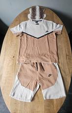 Nieuw Nike Tech set - T-shirt en korte broek XL, Ophalen of Verzenden