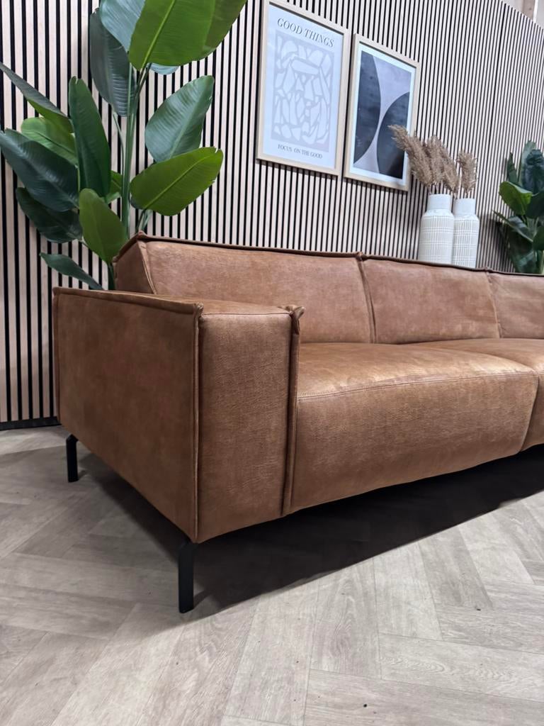 ZGAN Industriële Cognac Hoekbank - 320 x 155, Huis en Inrichting, Banken | Bankstellen, 250 tot 300 cm, -, -, Hoekbank