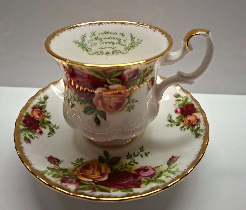 Royal Albert Old Country Roses 25th Jubileum Kop en Schotel, Ophalen of Verzenden