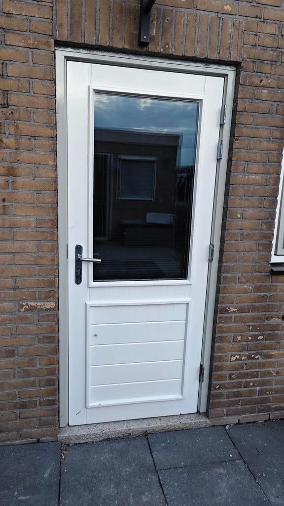 Buitendeur hout met extra sloten, Ophalen, 80 tot 100 cm, 200 tot 215 cm, Glas