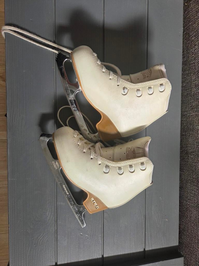 Edea Tempo kunstschaatsen maat 205 (31) met geslepen ijzers, Sport en Fitness, Ophalen of Verzenden
