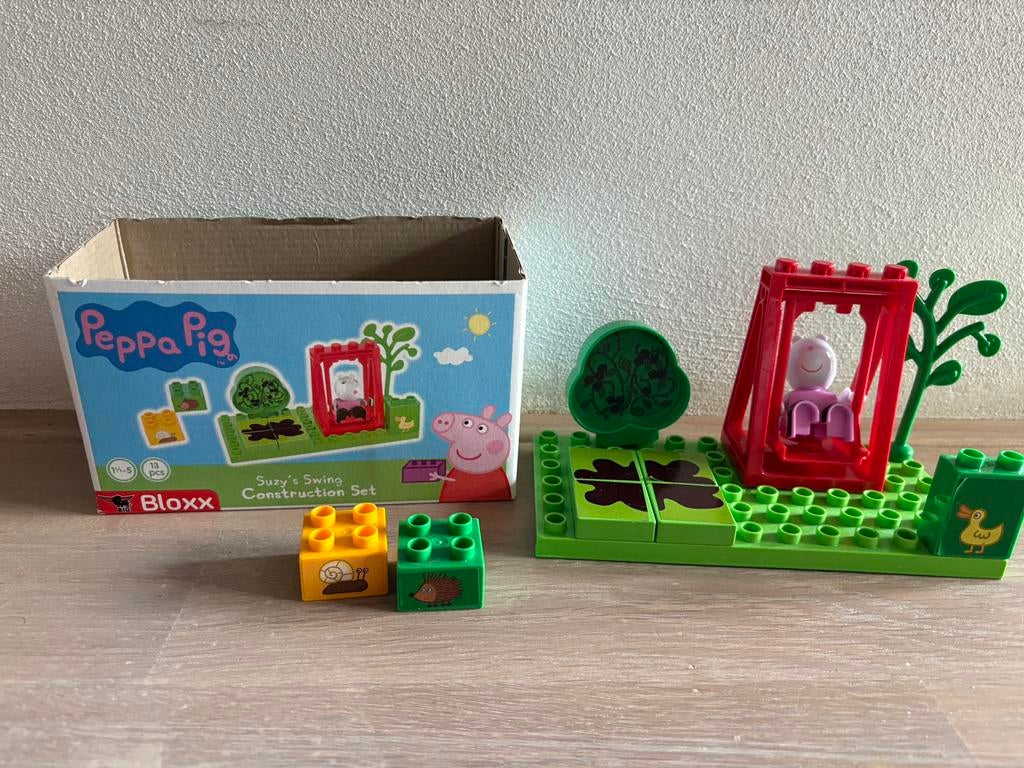 Peppa Pig - Suzy's Swing - Bouwset - 13 Stuks, Kinderen en Baby's, Speelgoed | Duplo en Lego, Ophalen of Verzenden, Zo goed als nieuw
