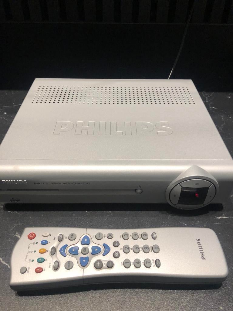 Philips Digitale Satellietontvanger DSR2210/03, Ophalen of Verzenden, Gebruikt, (Schotel)antenne, Philips
