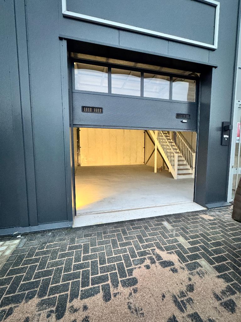 Bedrijfsruimte, 114 m², Huur, Bedrijfsruimte