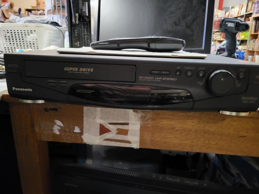 Panasonic NV-HD650 VHS-speler met afstandsbediening, Ophalen