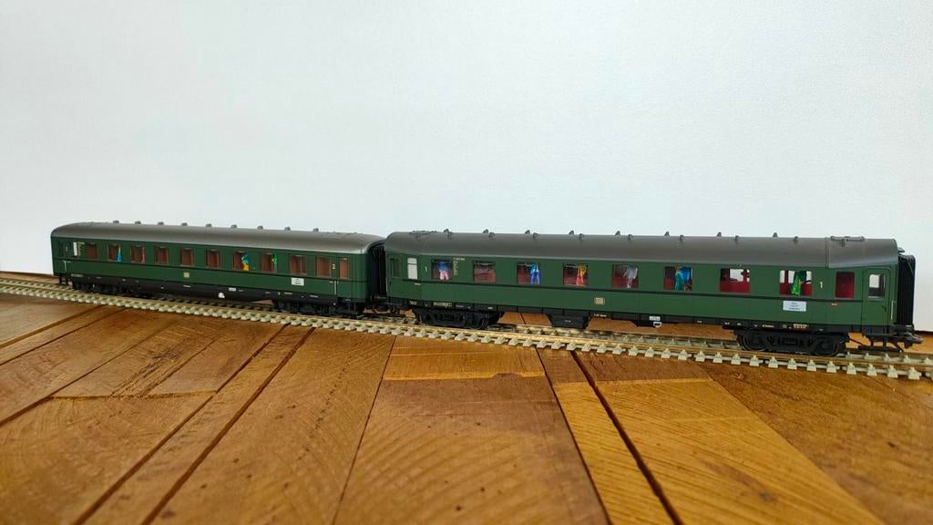 Märklin passagiersrijtuigen met verlichting en passagiers, Wisselstroom, Wagon, Ophalen of Verzenden, Zo goed als nieuw