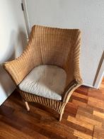 Rotan Stoel met Kussen, Ophalen, Bruin, Riet of Rotan, Zo goed als nieuw