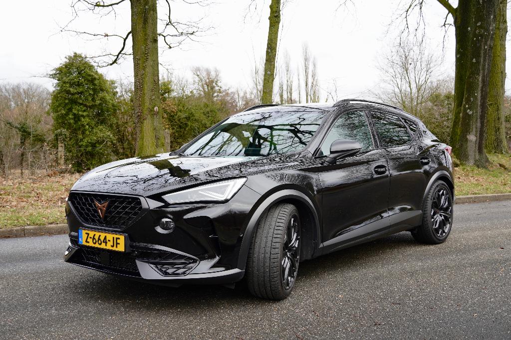 Cupra Formentor 2.0 TSI 4DRIVE ABT 370PK|Pano|Alarm klasse 5, Auto's, 1800 kg, 4 cilinders, Alcantara, Zwart