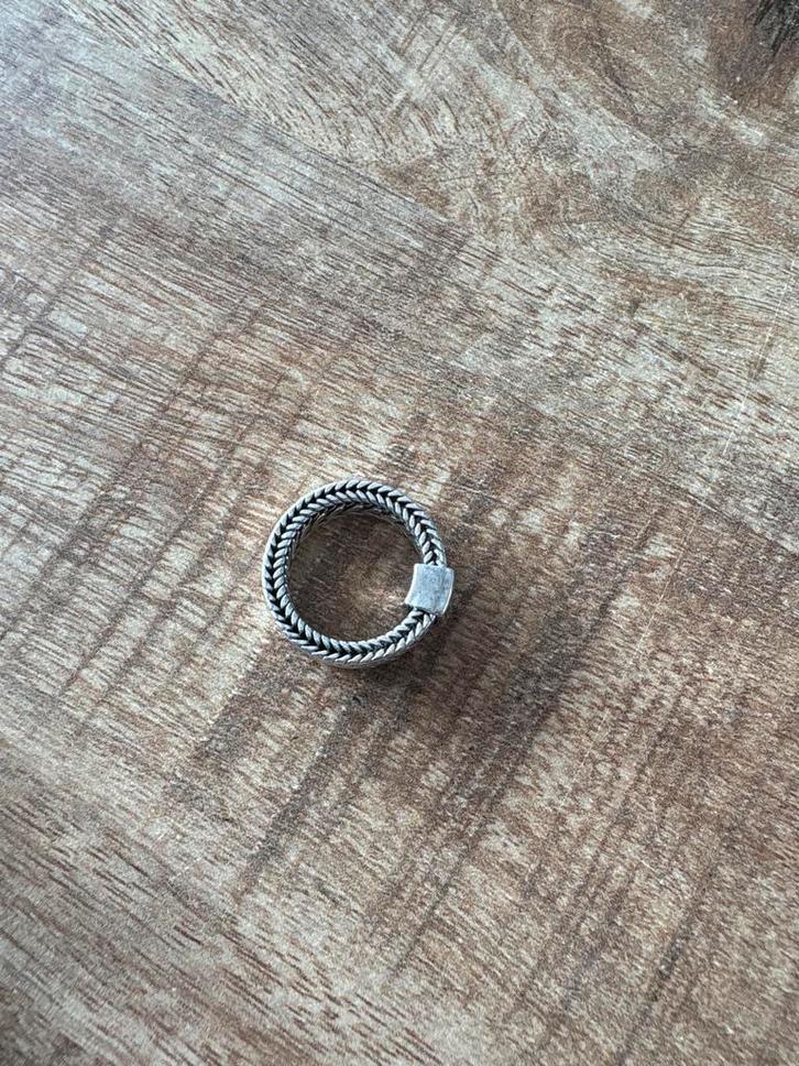 Buddha to Buddha Barbara Dubbel Ring Zilver Maat 18, Sieraden, Tassen en Uiterlijk, Ringen, Gebruikt, Dame of Heer, 18 tot 19