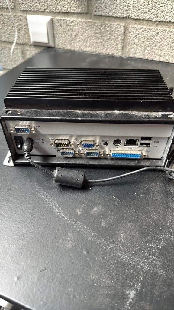 Industriële PC / embedded box COM-poorten (DOS/CNC), Computers en Software, Desktop Pc's, Ophalen, Zo goed als nieuw