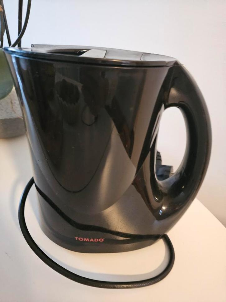 Tomado Waterkoker Zwart - Snel en Efficiënt, Witgoed en Apparatuur, Waterkokers, Ophalen of Verzenden