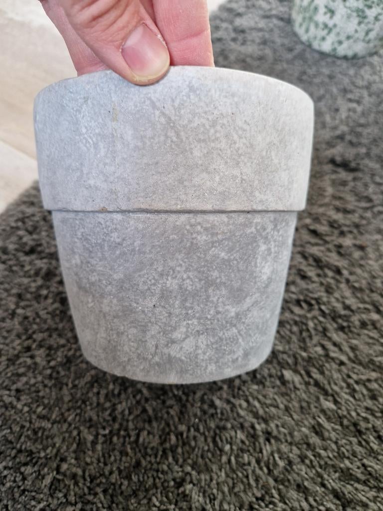 Plantenpot(je), Ophalen, Grijs