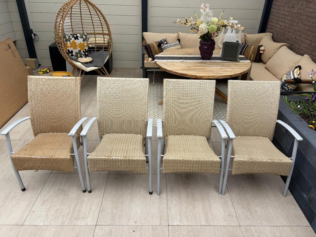 Set van 4 Wicker Tuinstoelen met Armleuningen, Ophalen of Verzenden, Gebruikt, Wicker