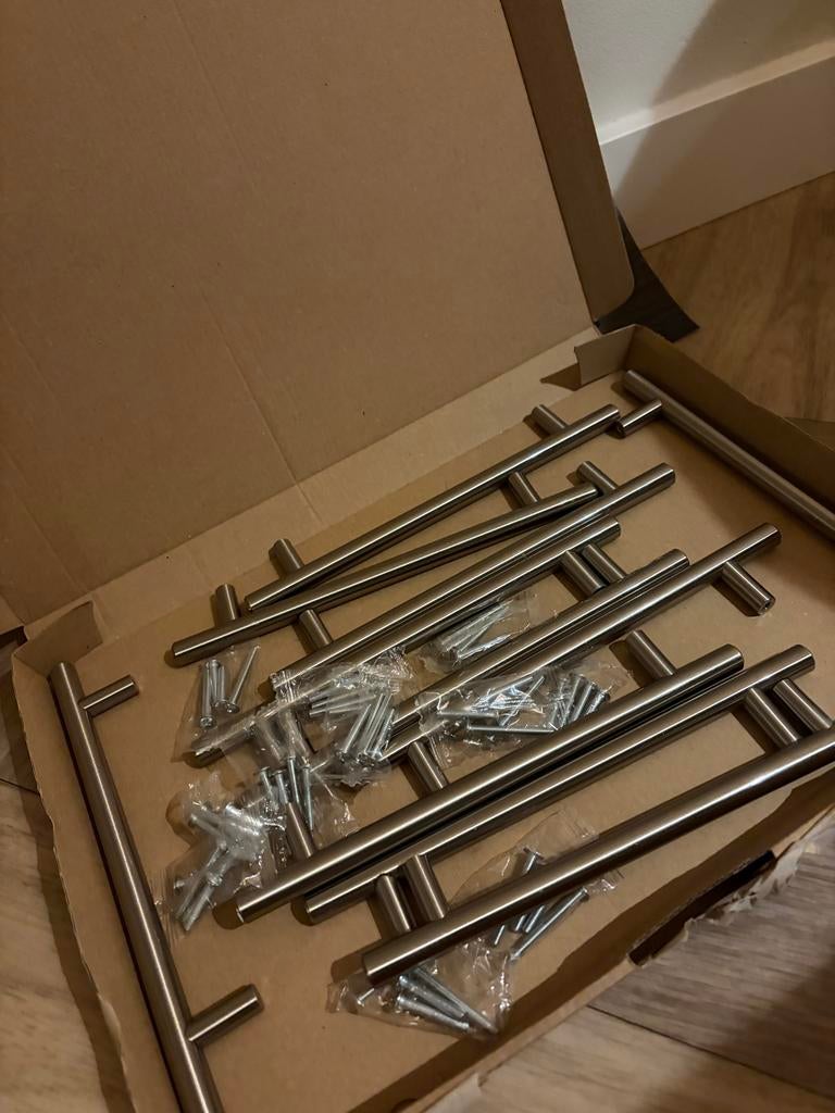 11 RVS Keukengreepjes - Schroefafstand 16 cm, Ophalen of Verzenden, Nieuw