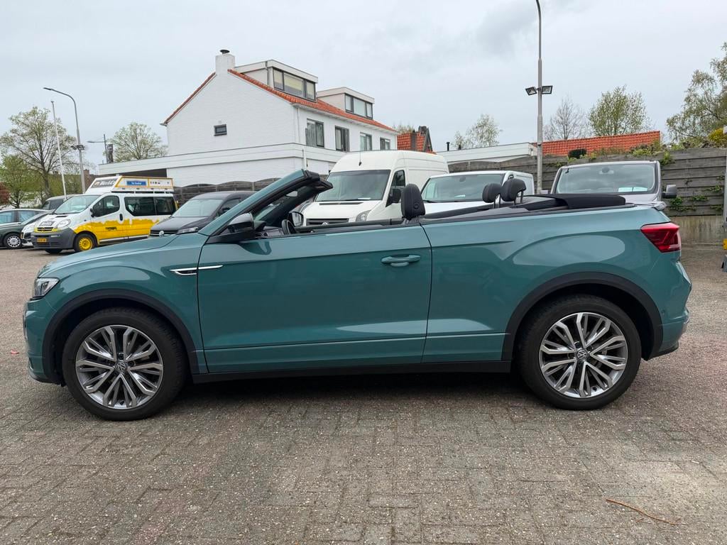 Volkswagen T-Roc Cabrio 1.5TSI,110kw/150pkAUT.R-Line,13062km, 4 cilinders, 1438 kg, 1500 kg, 750 kg