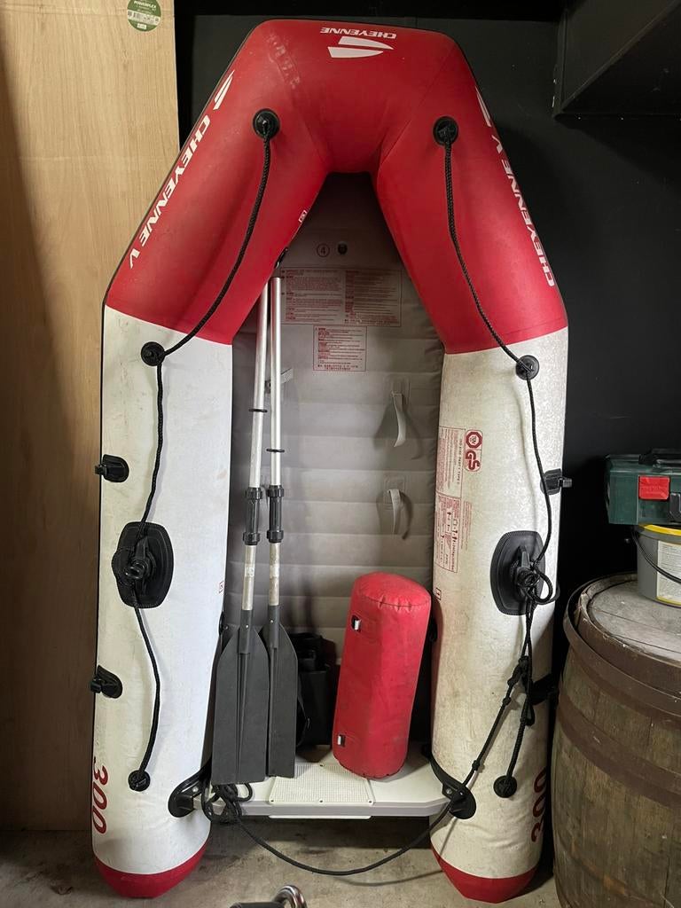 Rubberboot Cheyenne v-300, Ophalen, Gebruikt