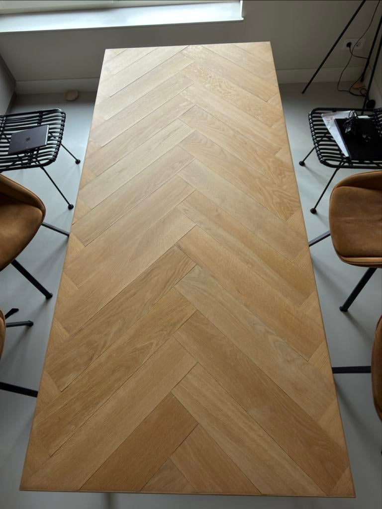 Eettafel visgraat motief met stalen onderstel, Ophalen, Gebruikt, 200 cm of meer, 50 tot 100 cm