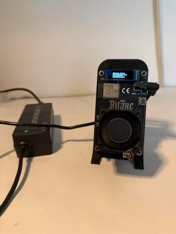 Bitaxe Gamma 601 Bitcoin Miner - Compact en Efficiënt, Computers en Software, Overige Computers en Software, Zo goed als nieuw