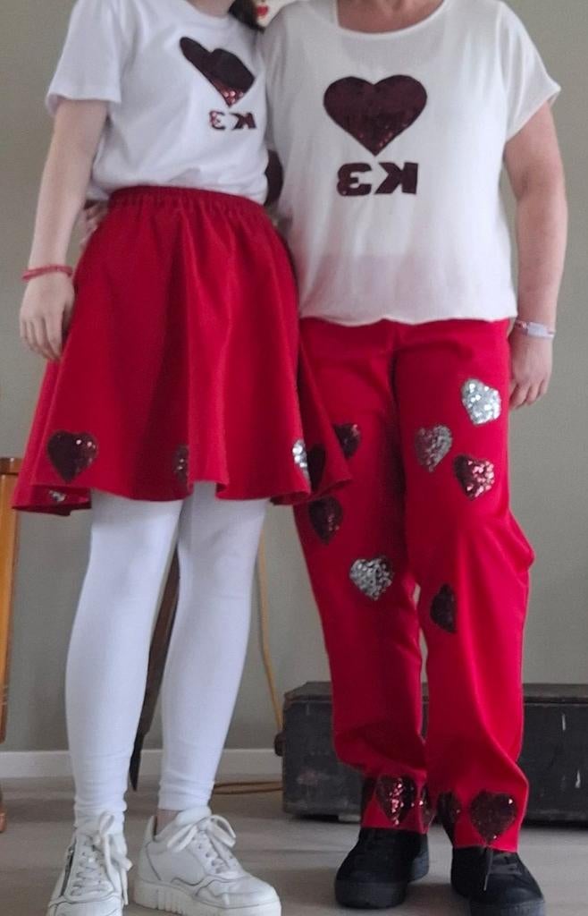 K3 outfits, 1x maat S/M, 1x maat 46/48/50, Ophalen of Verzenden, Maat 46/48 (XL) of groter, Carnaval