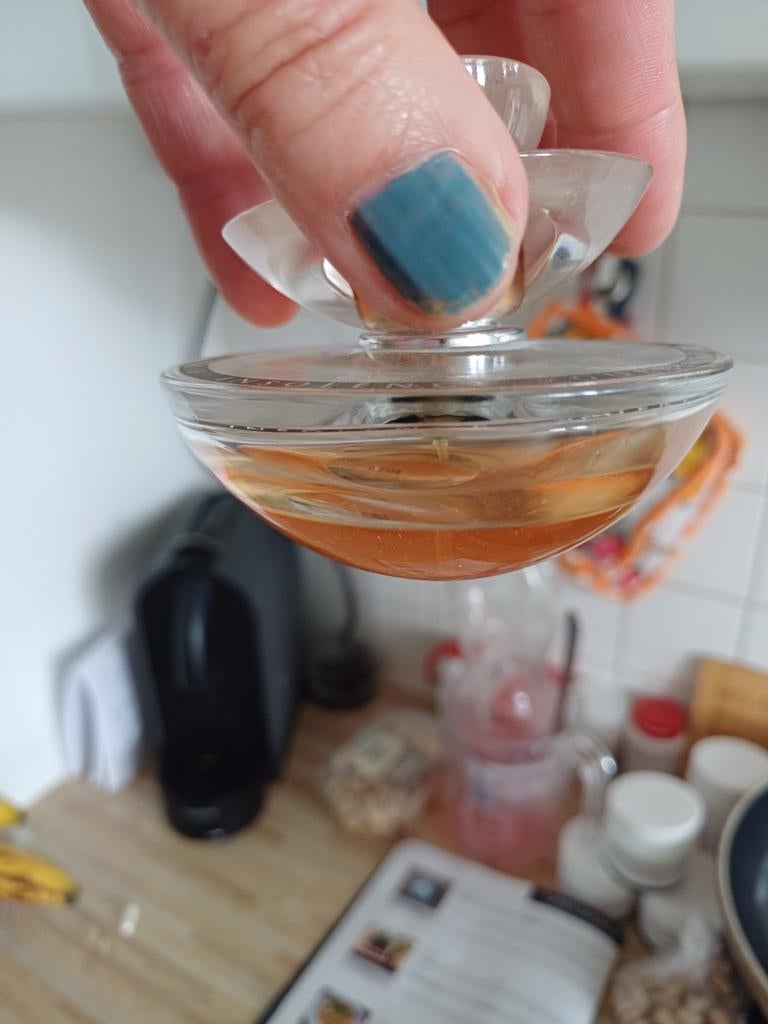 Gebruikt guerlain insolence, Ophalen of Verzenden, Gebruikt, Elektrisch