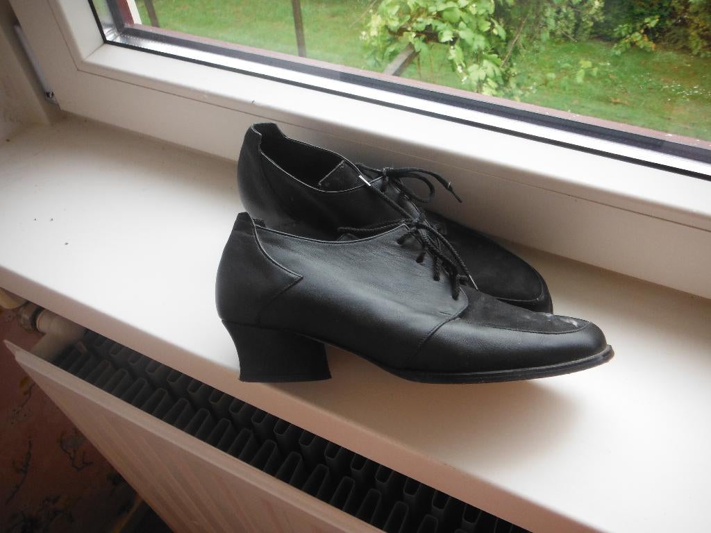 zwarte leren schoenen maat 4 (37) zgan, Kleding | Dames, Schoenen, Ophalen of Verzenden, Zo goed als nieuw, Zwart