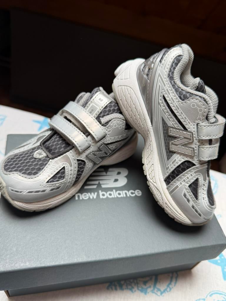 New Balance 1906 maat 25, Kinderen en Baby's, Kinderkleding | Schoenen en Sokken, Jongen of Meisje, Schoenen, Ophalen of Verzenden