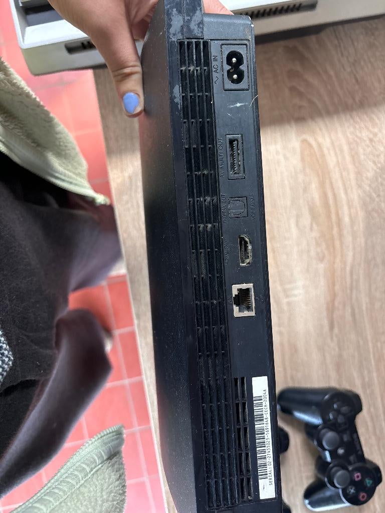 Sony PlayStation 3 Slim Zwart Kunststof Twee Controllers, Ophalen, Gebruikt, Met 2 controllers, Slim