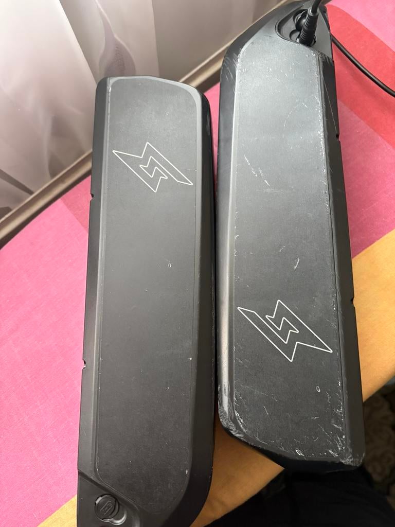 Super73zx accus SLEUTELS EN LADER 450 samen ondehandelbaar, Ophalen of Verzenden, Zo goed als nieuw