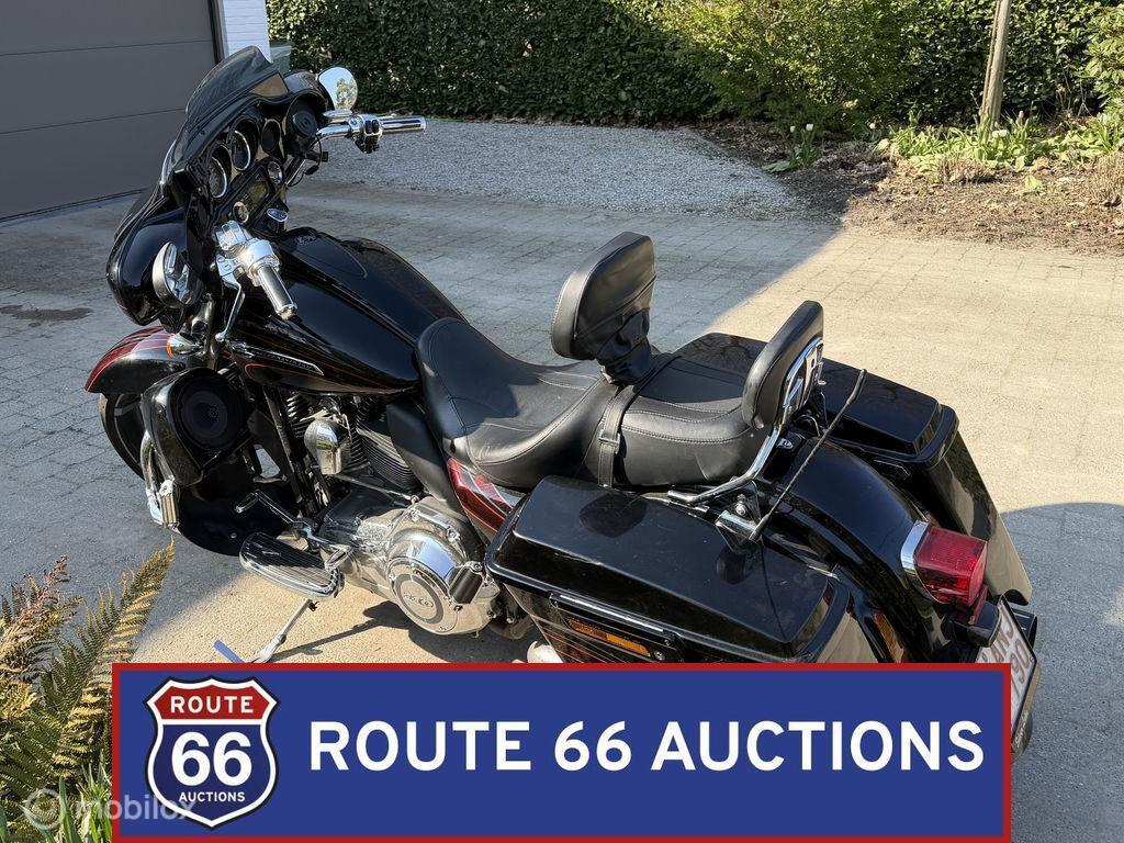 Harley-Davidson CVO Street Glide | 2012 | Route 66 Auctions, Auto's, Overige Auto's, Gebruikt, Overige carrosserieën, Zwart, Bedrijf