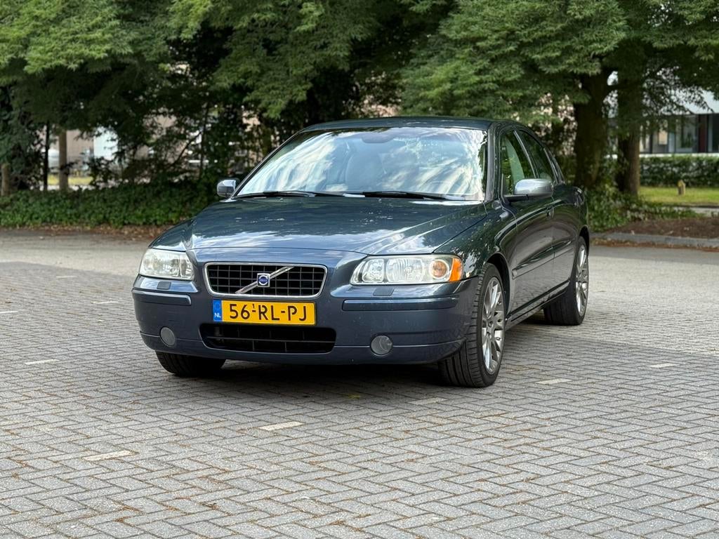 Volvo S60 2.5 T AUT 2005 Blauw, Auto's, Volvo, Beige, Blauw, 2521 cc, Traction-control