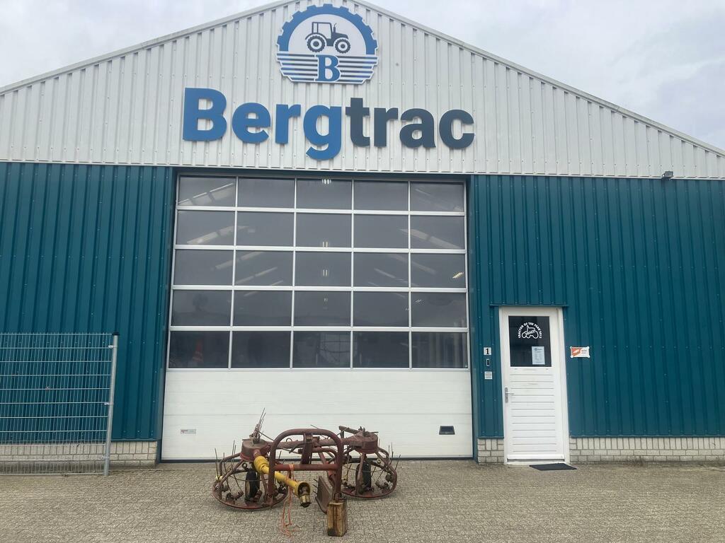 PZ Strela Combi Hooi/Hark machine, KUHN-Geldr, Overige, Nuenenseweg 165
5667 KP  Geldrop, Info.nl@kuhn.com