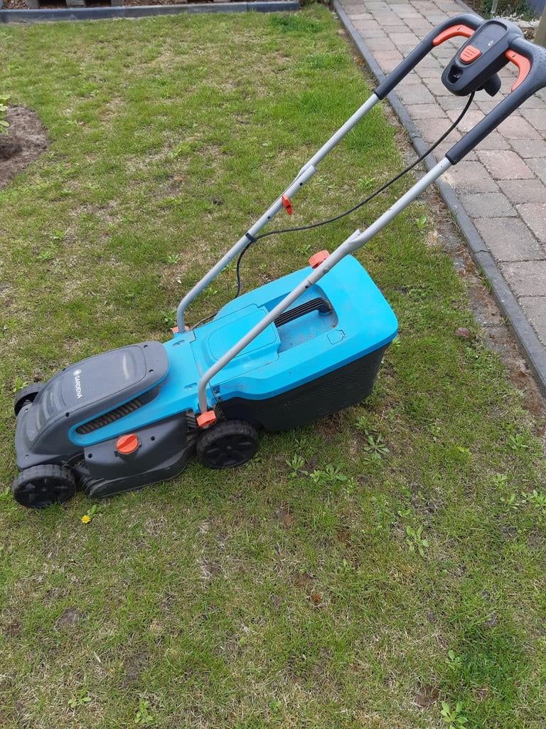 Gardena Elektrische Grasmaaier - Goede Staat, Cirkelmaaier, Gebruikt, Elektrische grasmaaier, Ophalen of Verzenden