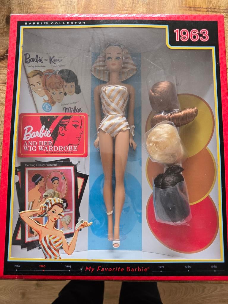 Barbie and her wig wardrobe. En favorite Ken, Verzamelen, Ophalen of Verzenden, Nieuw, Pop