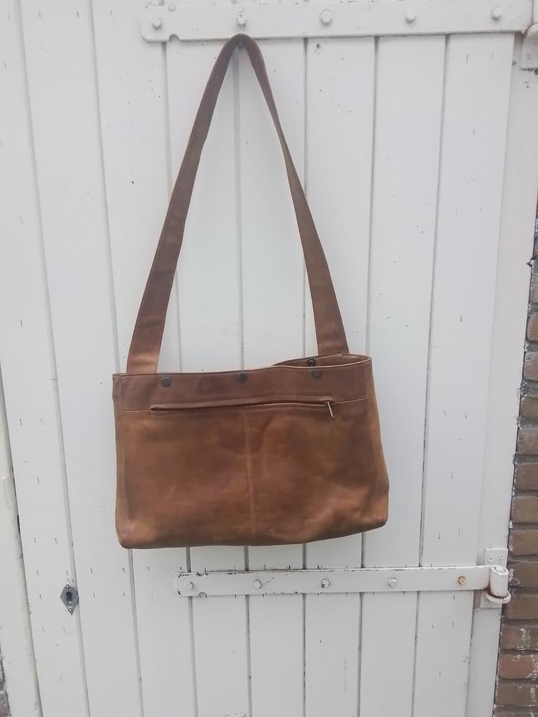 Bosboom leren schoudertas, cognackleur, €30, Minder dan 30 cm, Bruin, Verzenden, 40 tot 50 cm