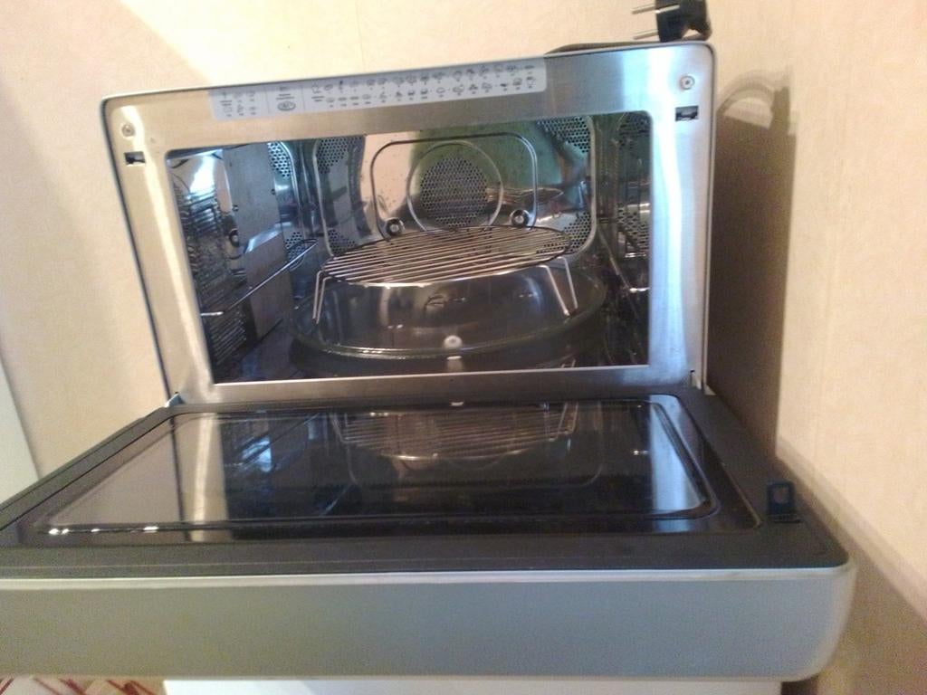 Combi magnetron, Ophalen of Verzenden, Zo goed als nieuw