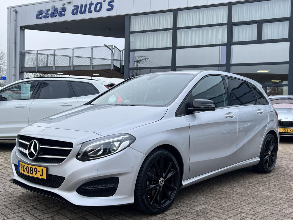 Mercedes-Benz B-Klasse 180 Automaat Ambition Navigatie Trekh, 1325 kg, Gebruikt, 4 cilinders, Met garantie (alle)