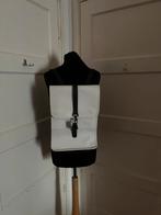 Rains witte waterdichte rugzak, Overige merken, 25 tot 40 cm, Ophalen of Verzenden, Zo goed als nieuw